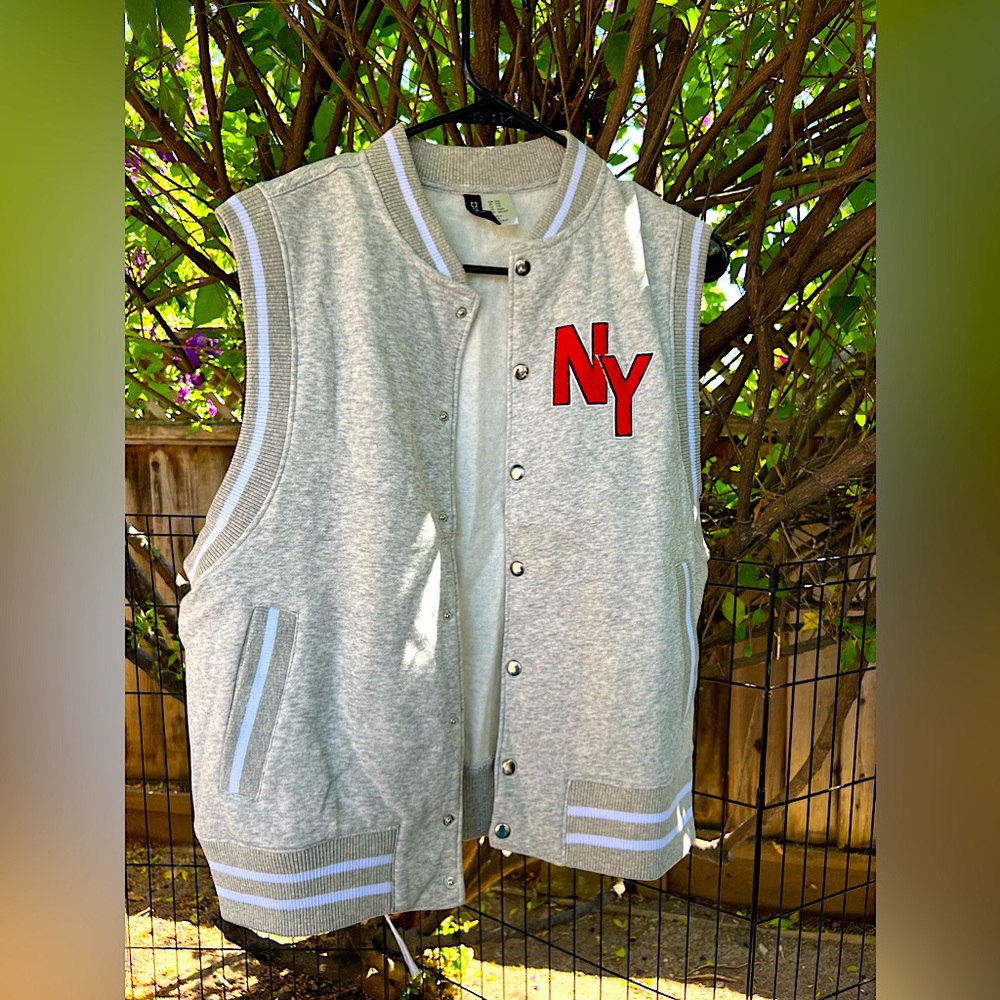 Varsity Vest - Picture 7 of 8